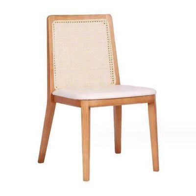 NC/PU Finish de pintura de madeira cadeira de jantar estofada para design nórdico moderno e estilo de madeira maciça