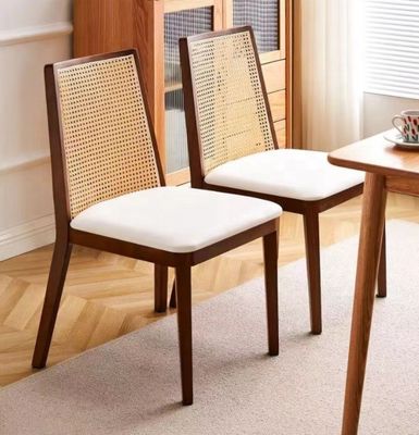 NC/PU Finish de pintura de madeira cadeira de jantar estofada para design nórdico moderno e estilo de madeira maciça