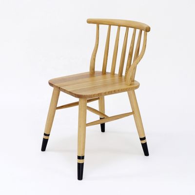 Estilo de Design Moderno Nordic Exquisite Workmanship Windsor Solid Wood Cadeira de Refeição para Mobiliário de Assentos de Restaurante