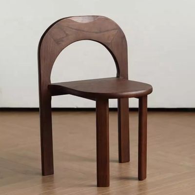 Cadeira de refeição de pernas de madeira negra maciça com estilo clássico de encosto em forma de U e estilo de cadeira de elevação