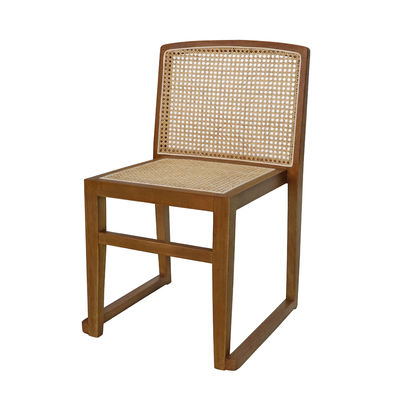 Serviço OEM Aceito Móveis Nórdicos Apoio de Rattan empilhável Cadeira de jantar de madeira maciça para restaurante de hotel