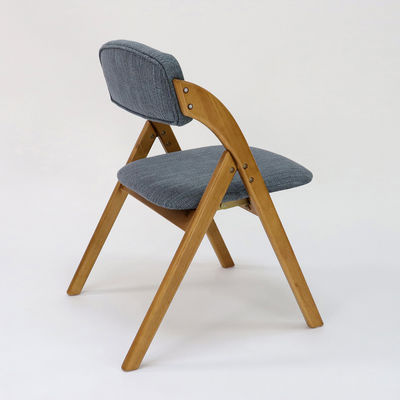 Cadeira de jantar de madeira personalizada de estilo vintage com design dobrável e cobertura de tecido