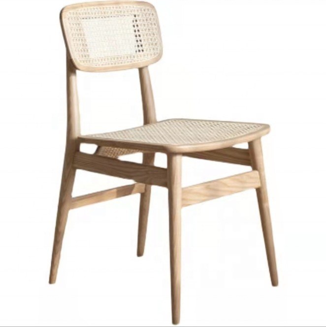 Moderno Design Estilo Nórdico Solid Wood Rattan Seat Chair Serviço OEM