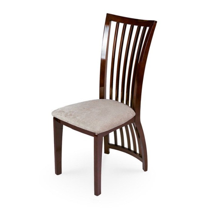 Mobiliário da sala de jantar Cadeiras de costas altas com estrutura de madeira e estofados de tecido em estilo nórdico