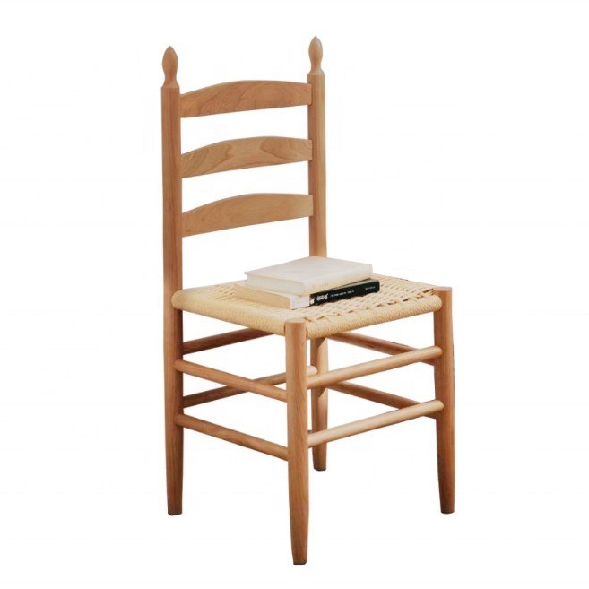 Cadeira de jantar de madeira maciça com assento de corda Uma combinação perfeita de forma e função